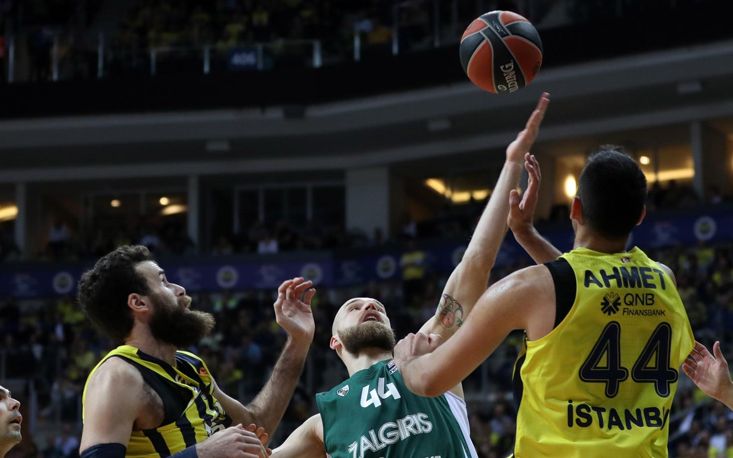 Istanbuli Fenerbahce - Kaunase Žalgiris