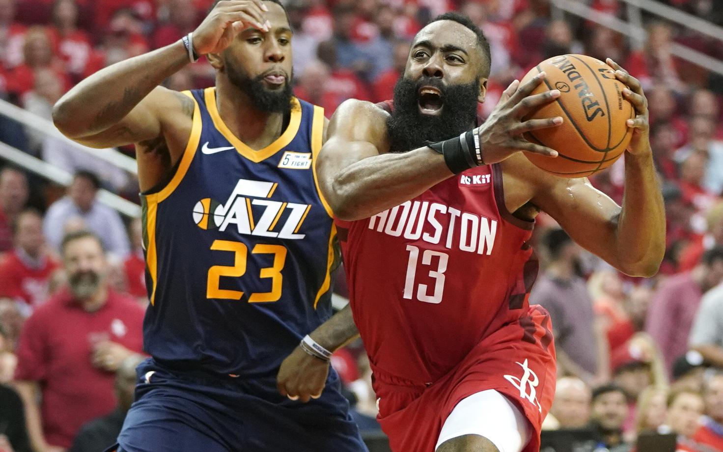 James Harden (punases) ja Royce O Neale