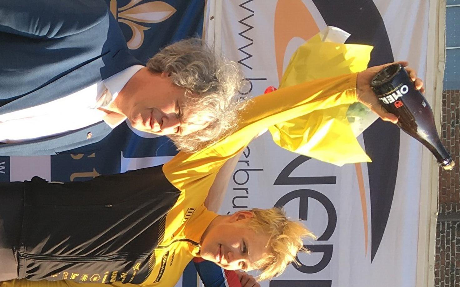 Markus Pajur (vasakul kollases) ja Norman Vahtra (paremal kollases)