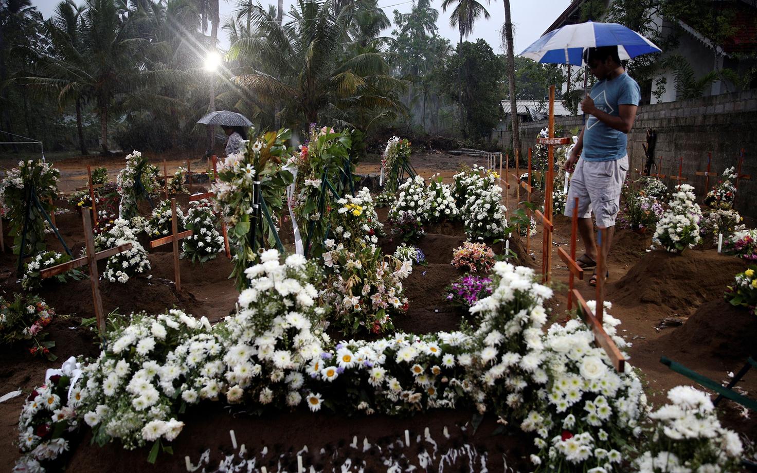 Sri Lanka rünnakutes hukkunute hauad.