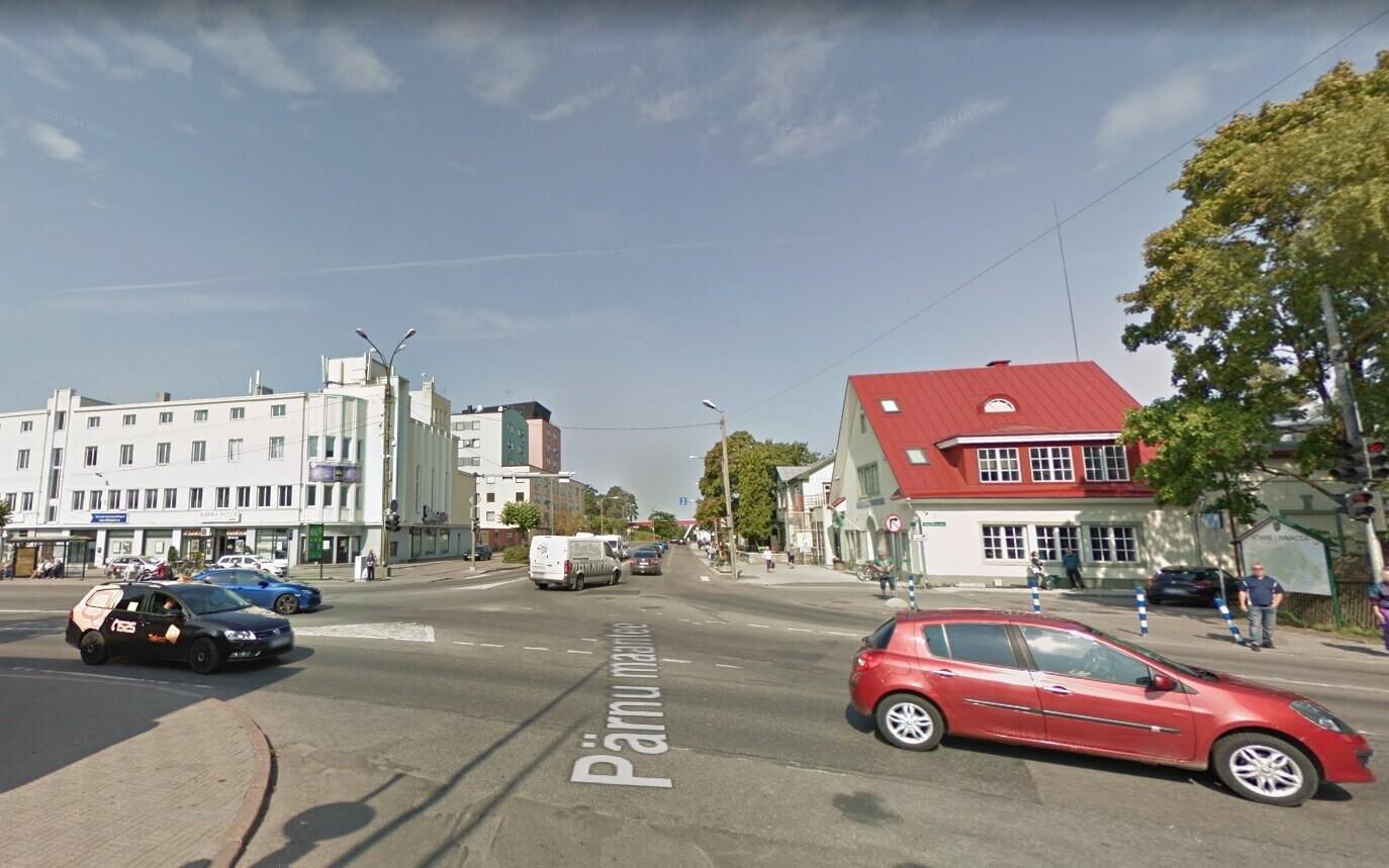 Nõmme keskuse ristmik.