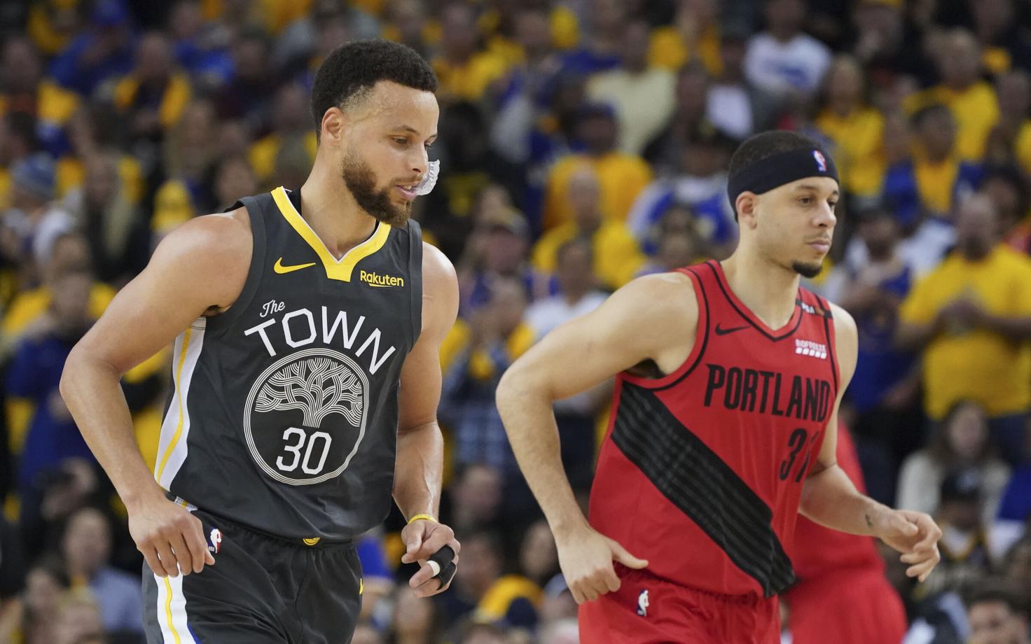 Stephen Curry (Golden State) ja Seth Curry (Portland)