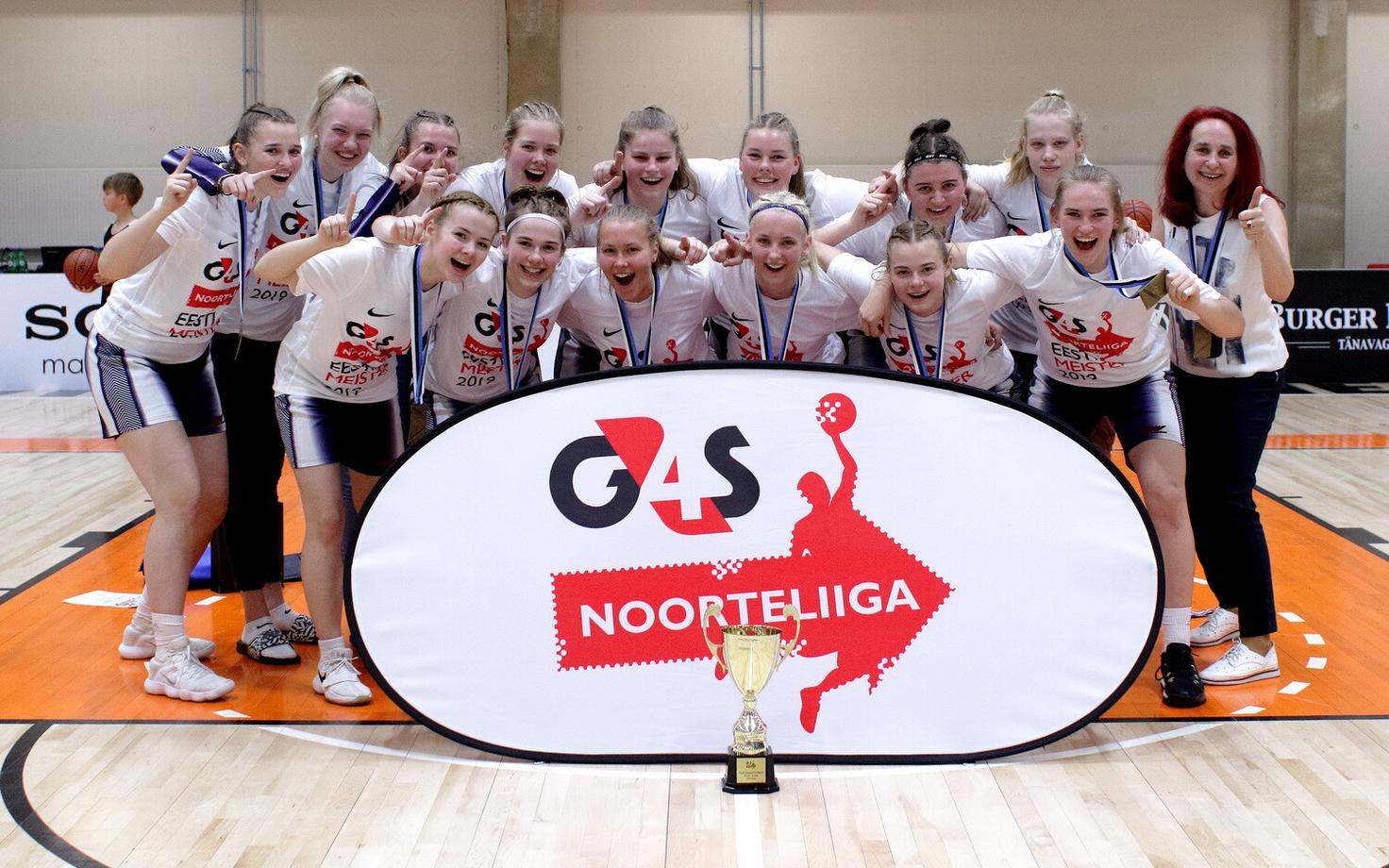 U-18 vanuseklassis tuli tütarlaste seas Eesti meistriks Tartu Kalev.