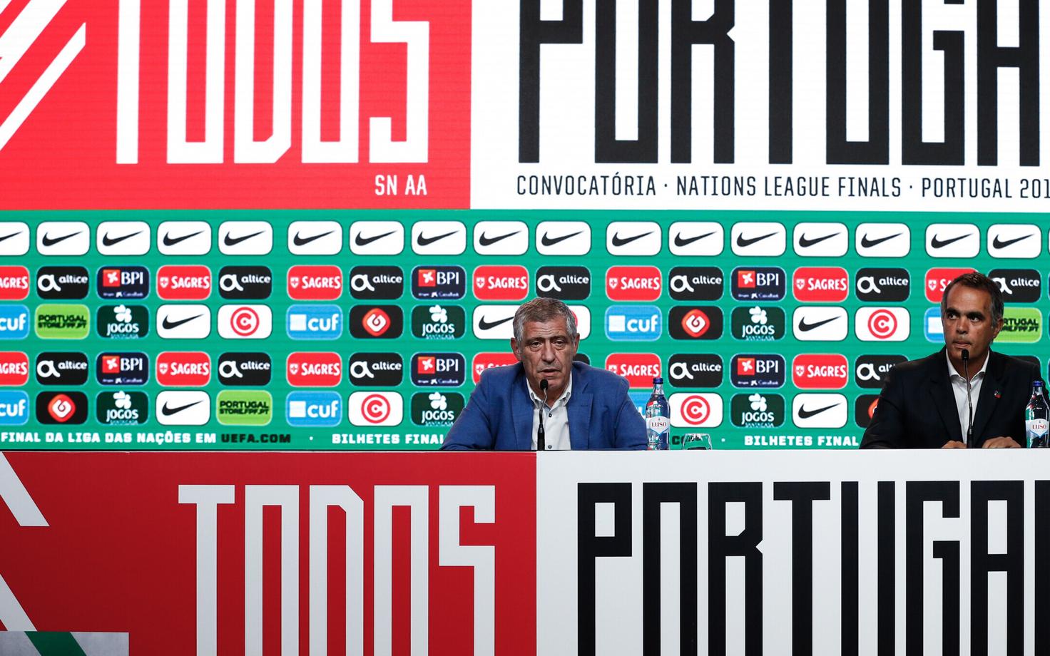 Portugali peatreener Fernando Santos pressikonverentsil