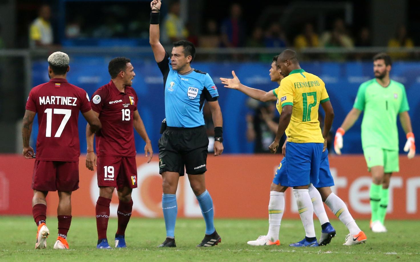 VAR tühistas kolm Brasiilia väravat, Venezuela pääses viigipunktiga
