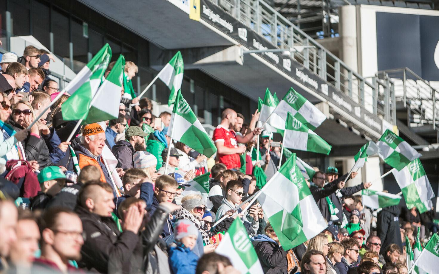 Publik Premium liiga mängul.