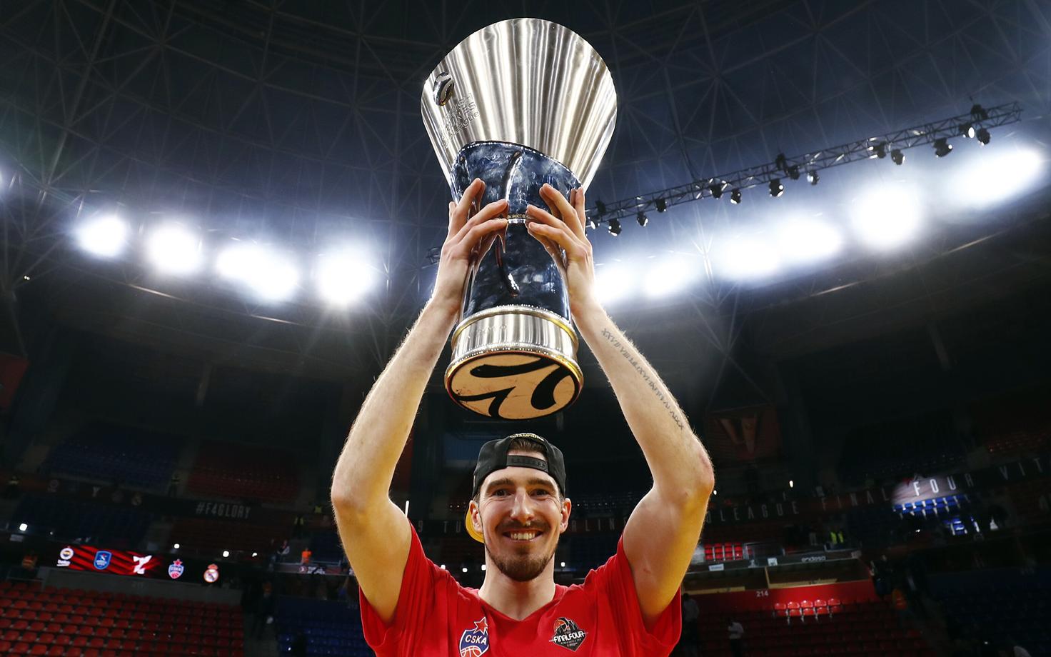 Nando De Colo