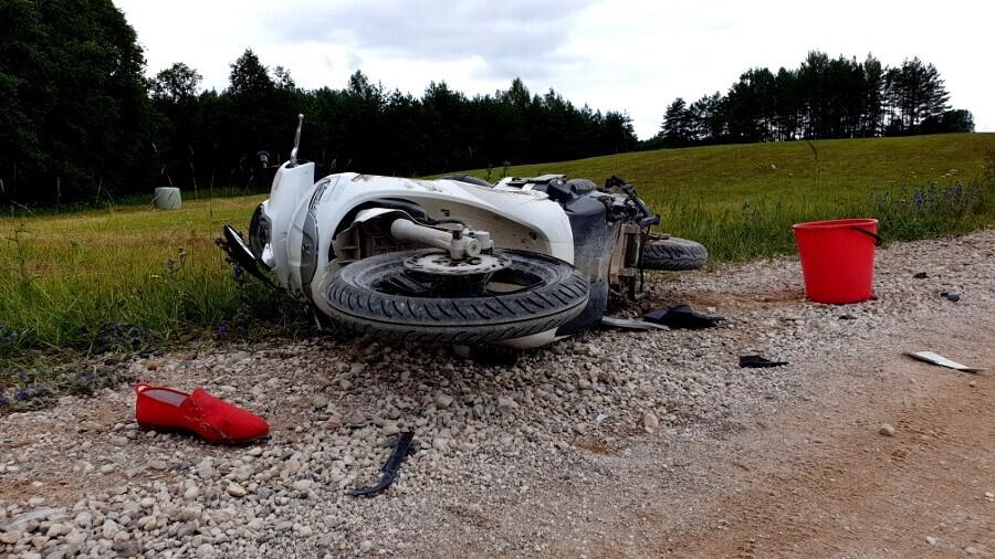 Avariis Elva vallas kruusateel hukkus mopeedijuht