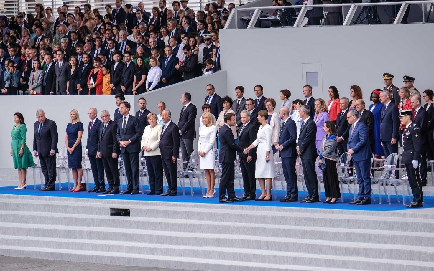 President Kersti Kaljulaid Pariisis Prantsusmaa rahvuspüha tähistamas.