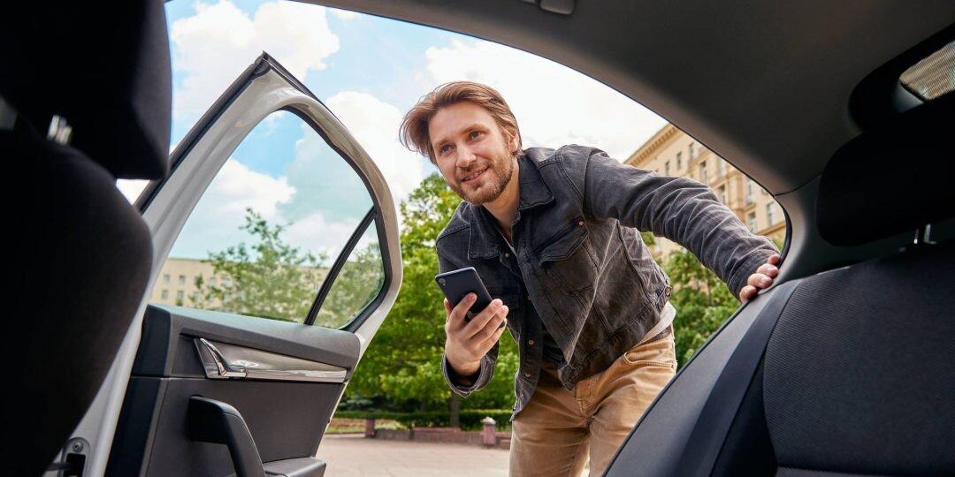 Uber teatas tipptunnihindade kehtestamisest Tallinnas.