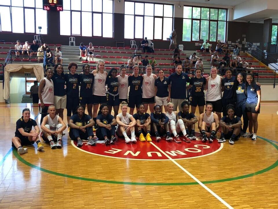 Janne Pulk ja TKH Basketball