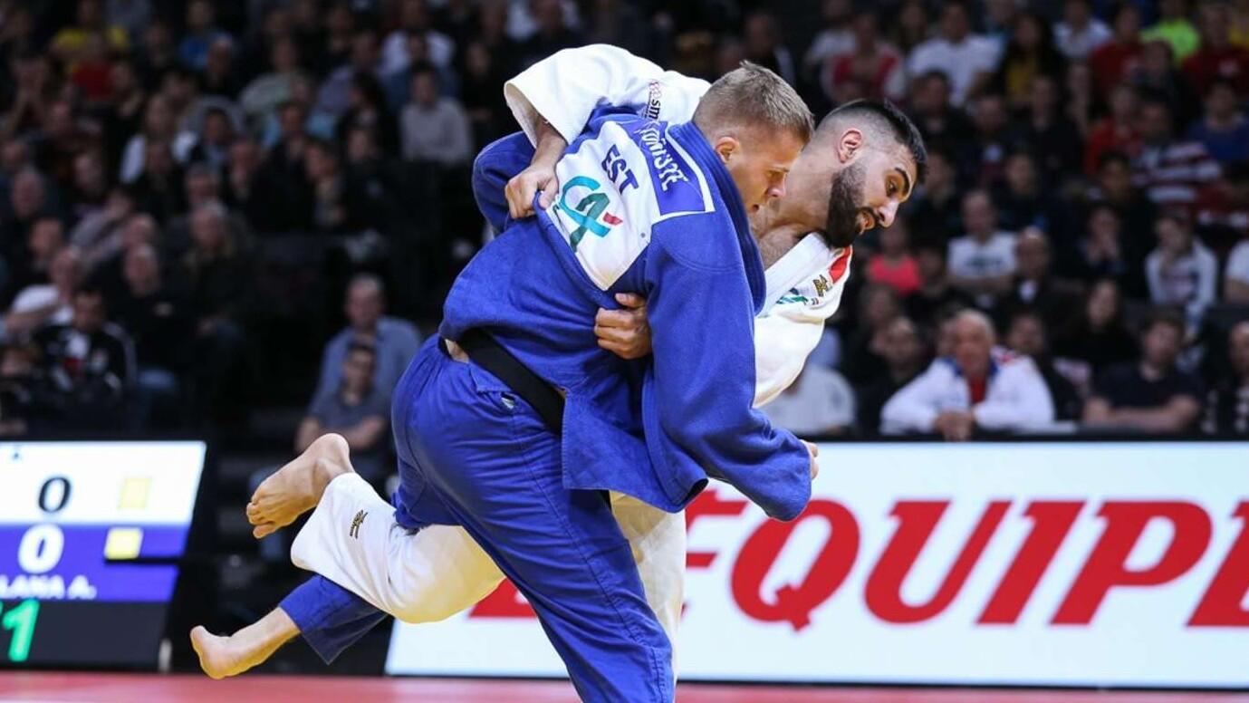 Kristjan Tõniste (sinises) Pariisi Grand Slamil