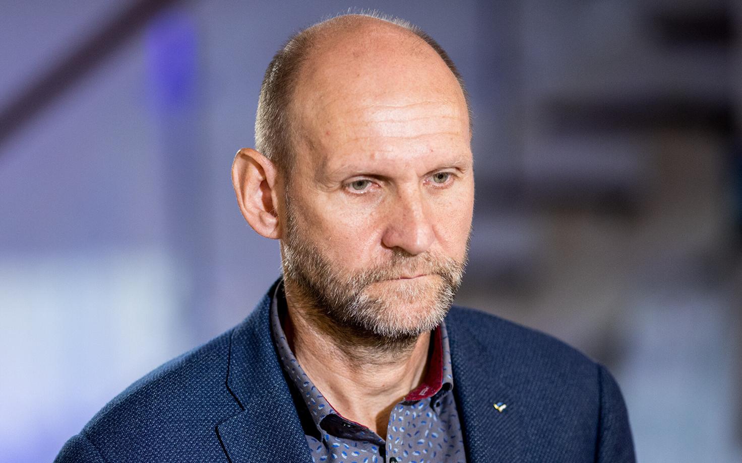Хелир-Валдор Сеэдер.