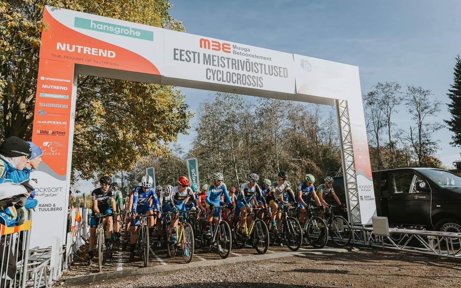 Ratturid cyclo-crossi Eesti meistrivõistluste stardis.