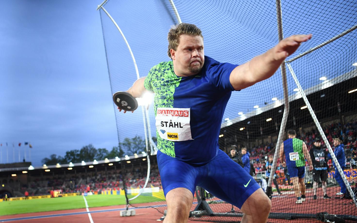 Rootsi kettaheitja Daniel Stahl Stockholmi Teemantliiga etapil võistlemas.