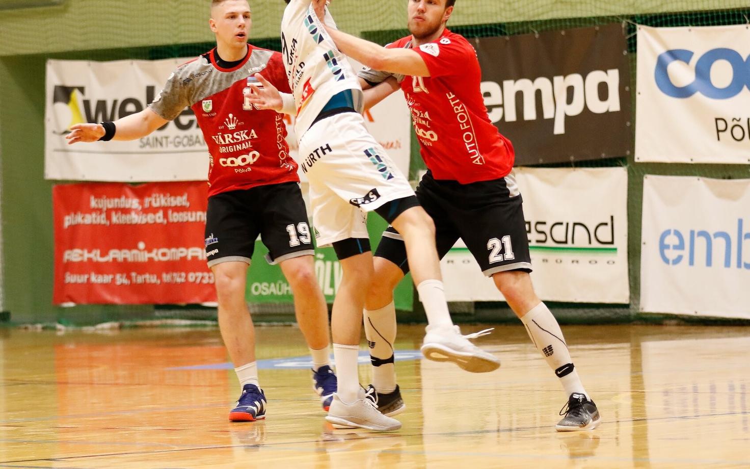 Hetk kevadisest Serviti – Kehra klassikalisest vastasseisust, kus David Mamporiat üritavad pidurdada Ülljo Pihus ja Indrek Neeme.