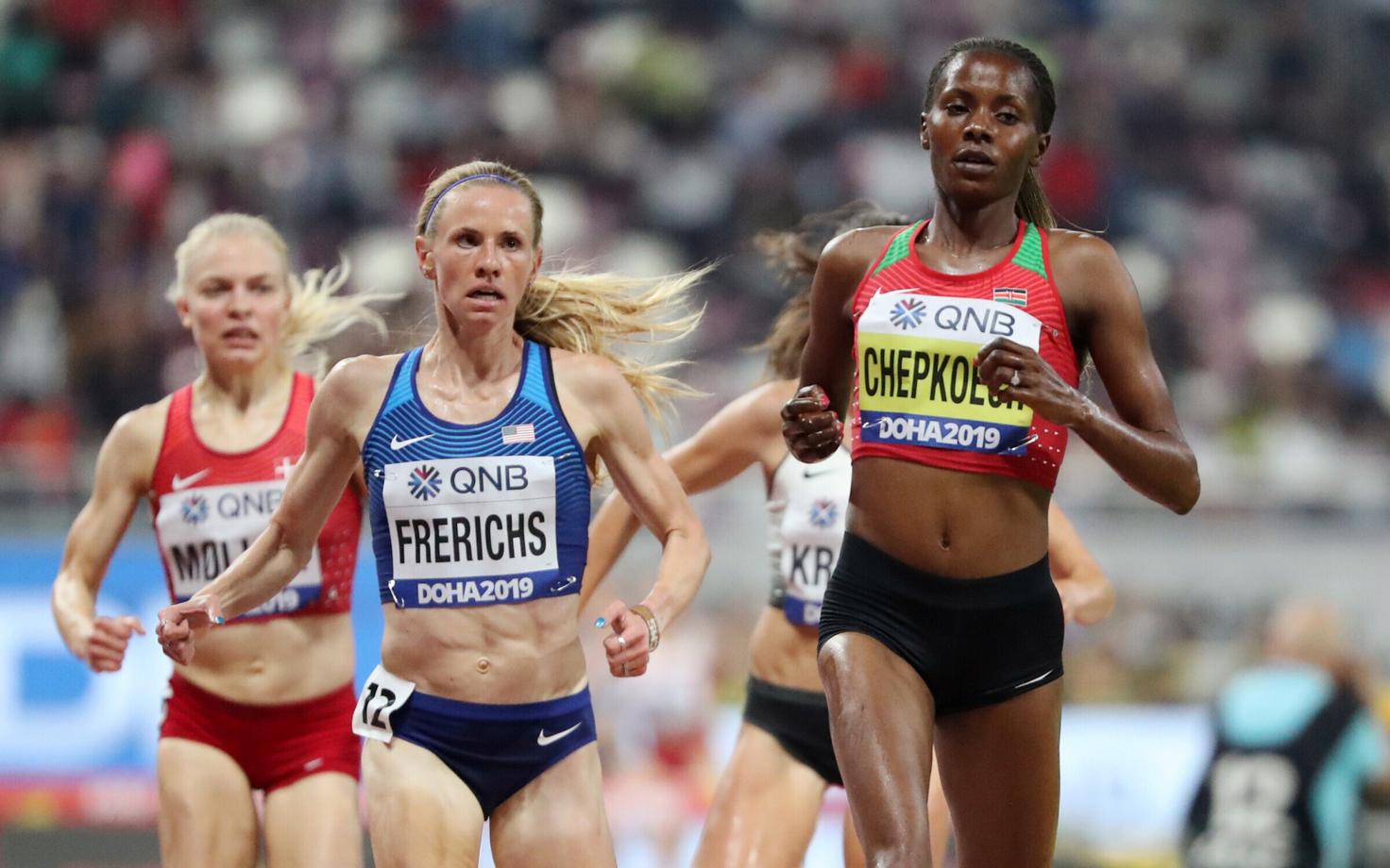 Beatrice Chepkoech (paremal)