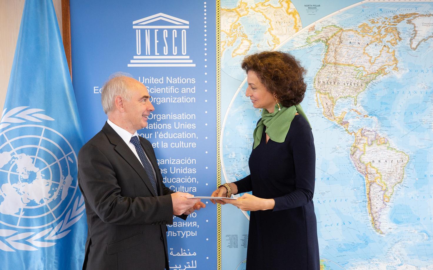 Clyde Kull ja Audrey Azoulay.