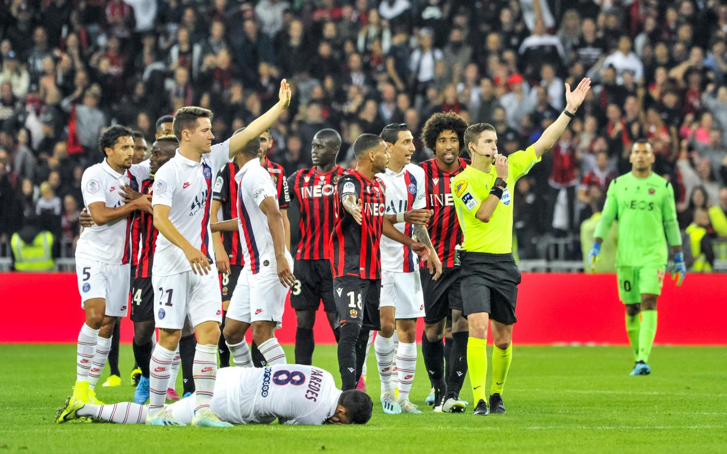PSG alistas suureskooriliselt üheksakesi jäänud Nice'i