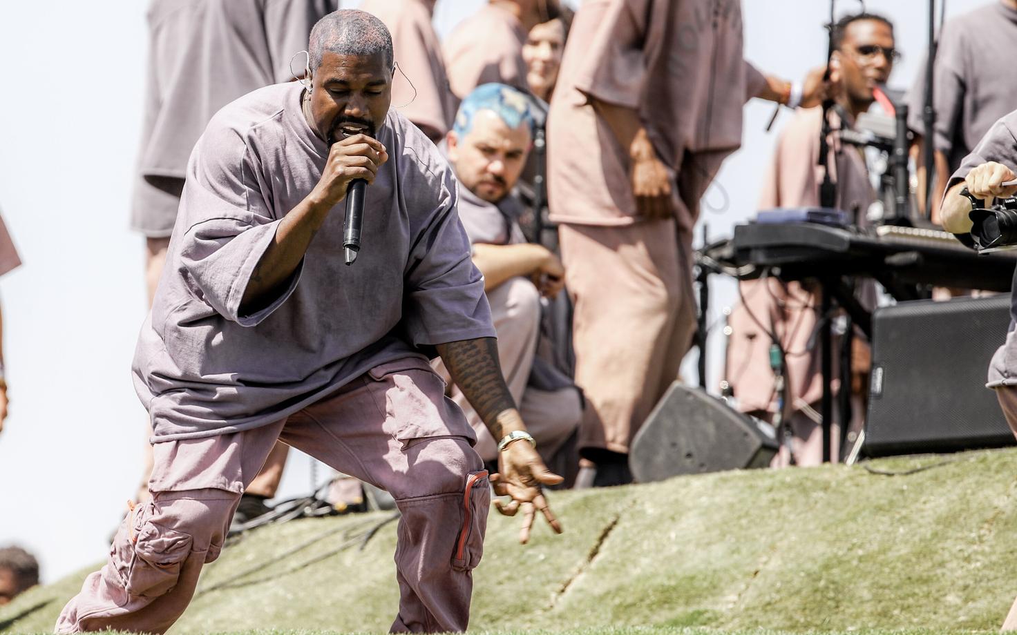 Kanye West ja tema Sunday Service Coachella muusikafestivalil 2019. aasta aprillis.