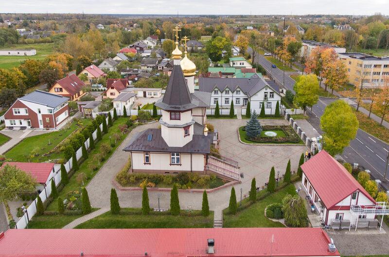 Храм Нарвской иконы Божьей Матери.