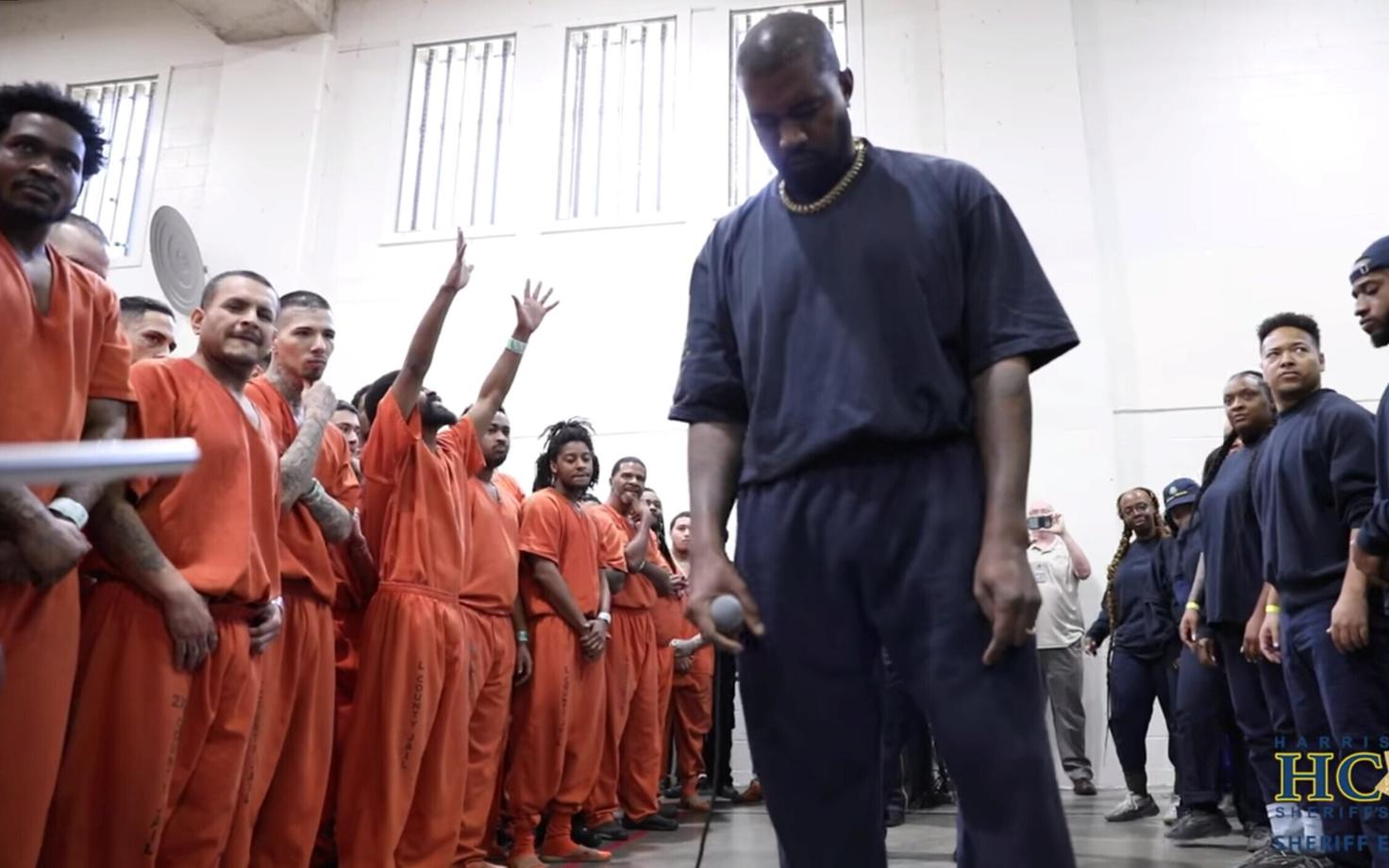 Kanye West andis Houstoni vanglas mitu üllatuskontserti.