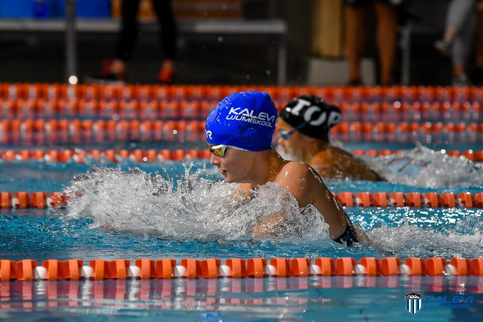 Eneli Jefimova