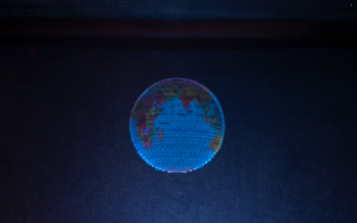 Hologrammide läbimõõt jäi alla 10 sentimeetri.