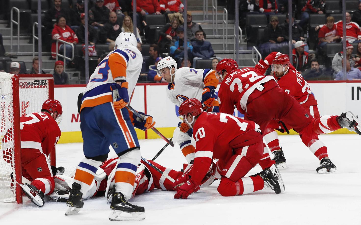 Jordan Eberle (nr 7) viskas Red Wingsi vastu kaks väravat.