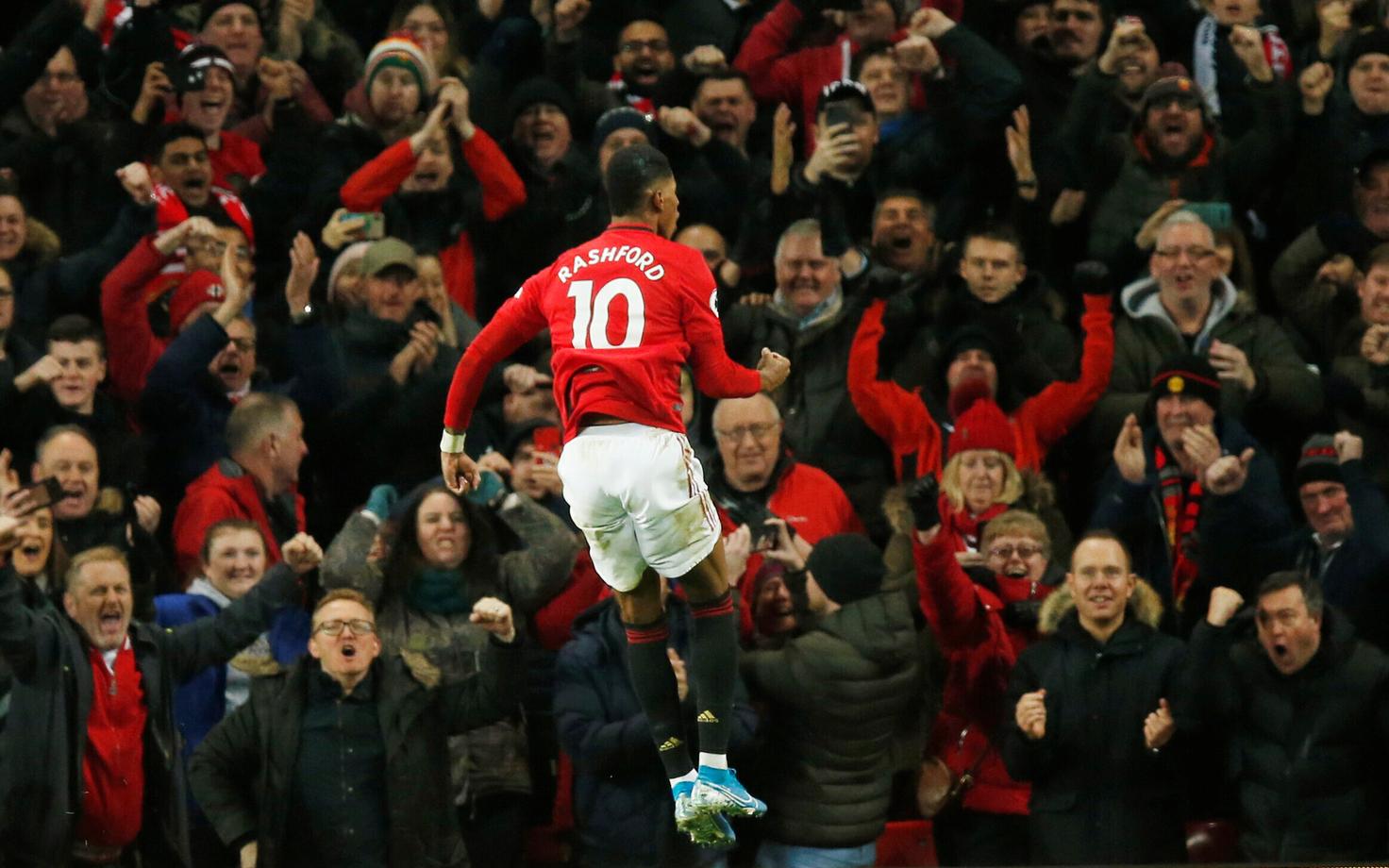 Marcus Rashford väravat tähistamas
