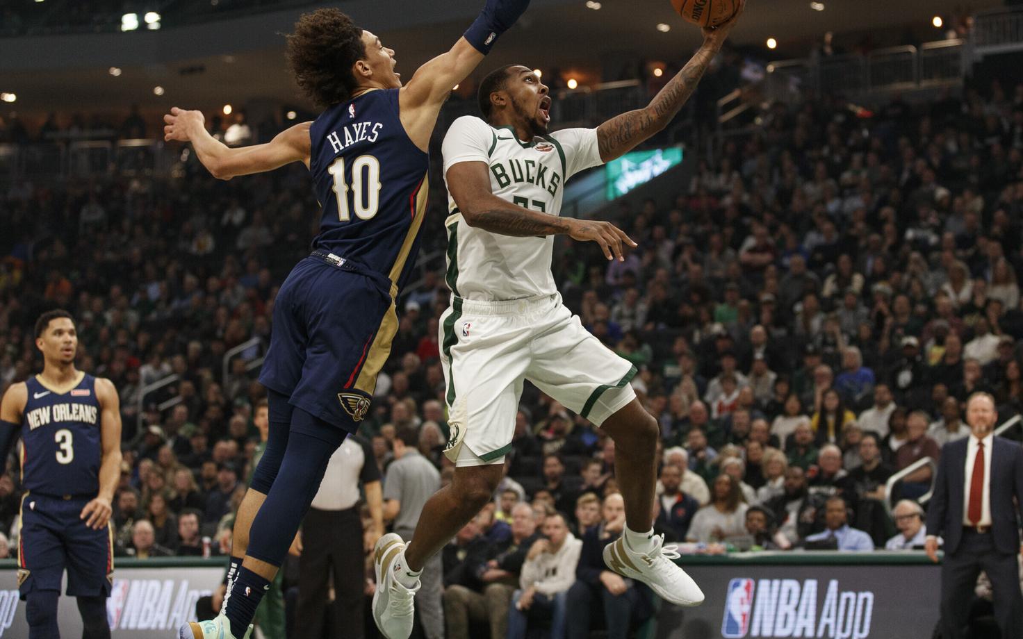 Sterling Brown (23) ja Jaxson Hayes (10)