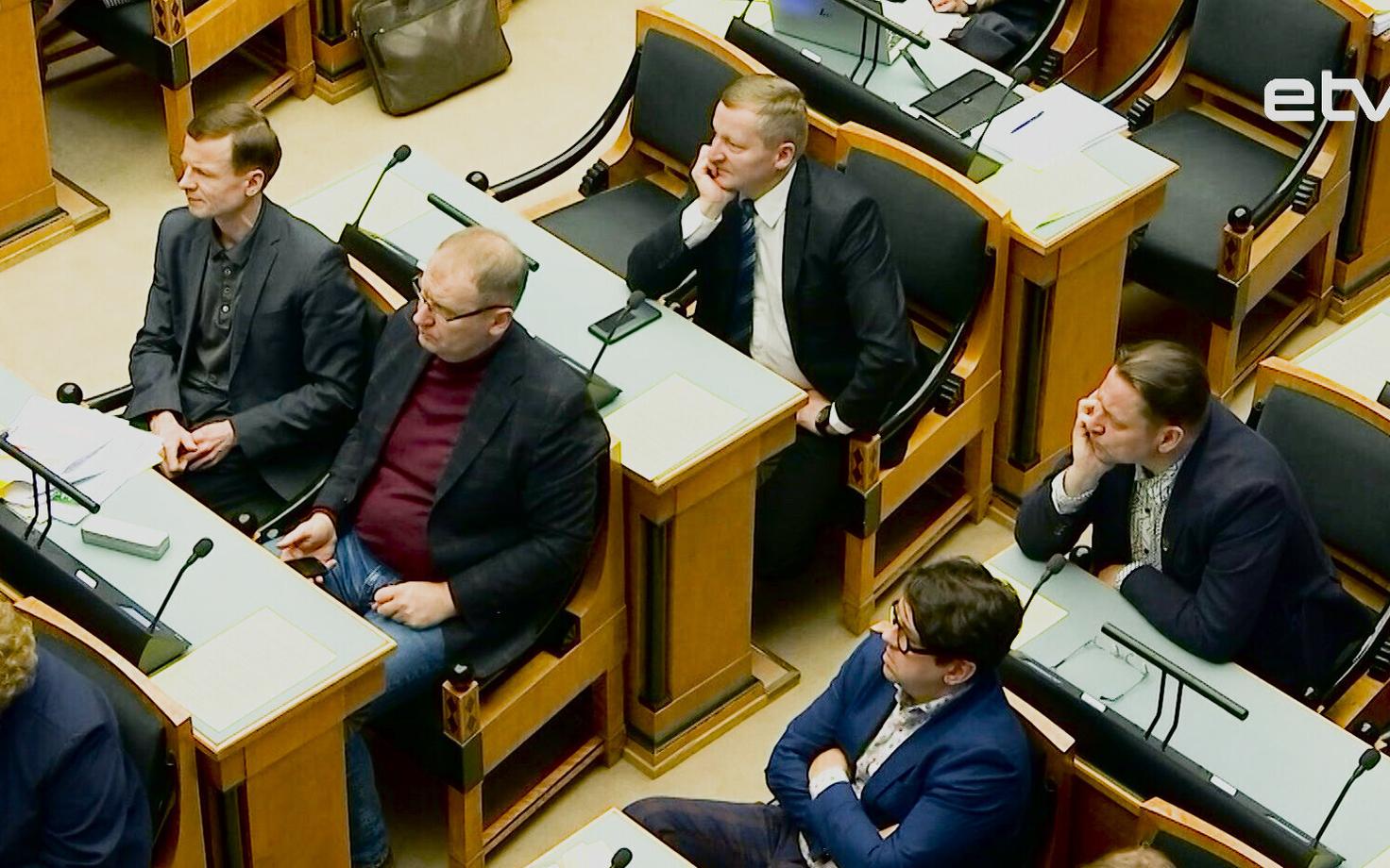 Парламентариям предстоит принять важное решение.