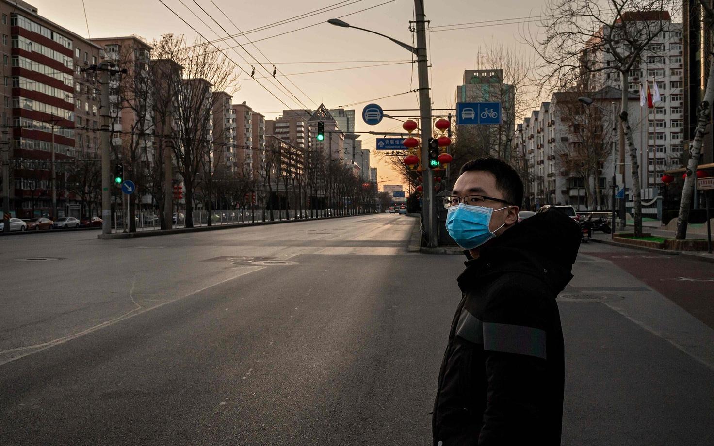 Täiesti tühi tänav Pekingis.