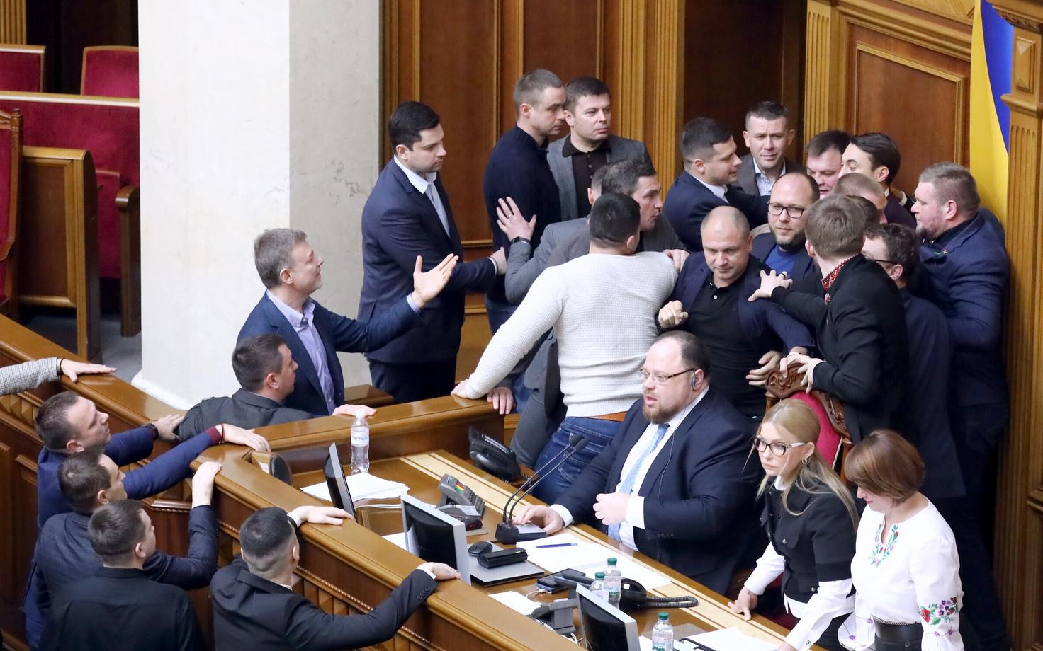Rüselus Ukraina ülemraadas.