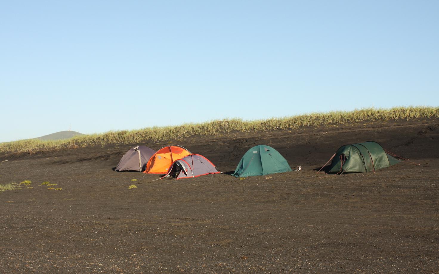 Noorteadlaste Islandi ekspeditsioon 2011. aastal. Kolm nädalat telkides.