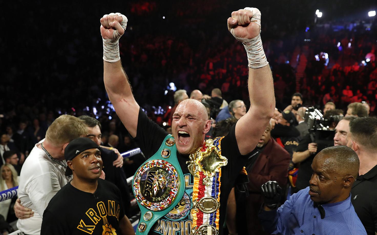 Tyson Fury WBC tiitlivööga.