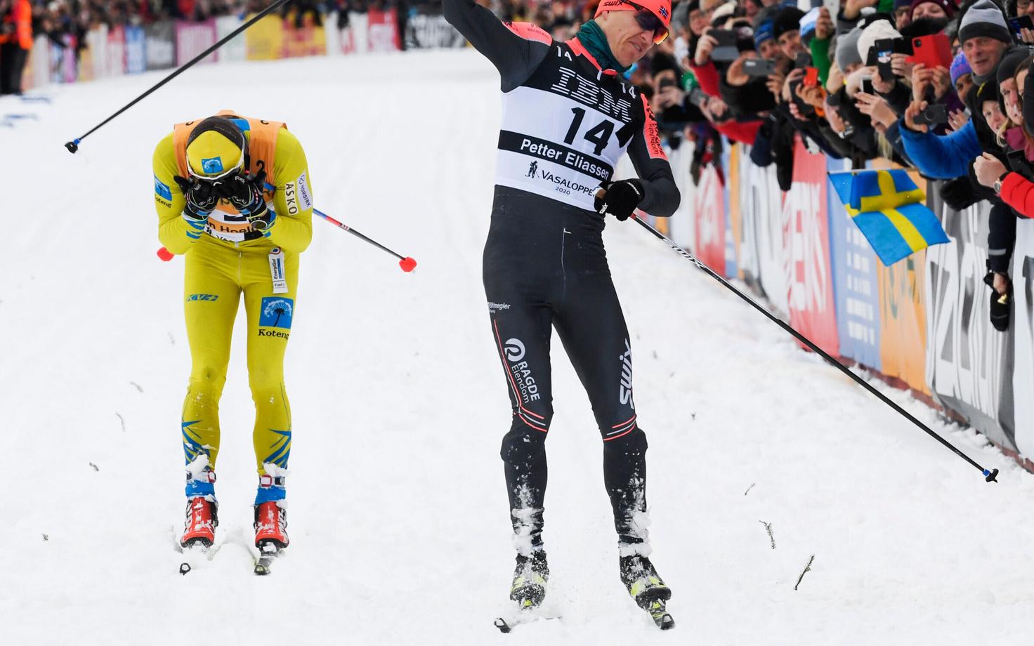 Petter Eliassen (paremal) teenis Vasaloppeti suusamaratonil napi võidu