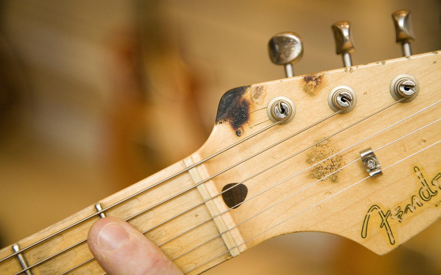 Eric Claptoni nimeline Fender Stratocaster.