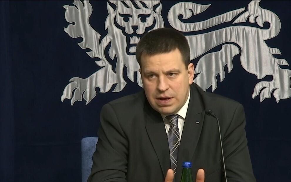 Юри Ратас на пресс-конференции правительства.