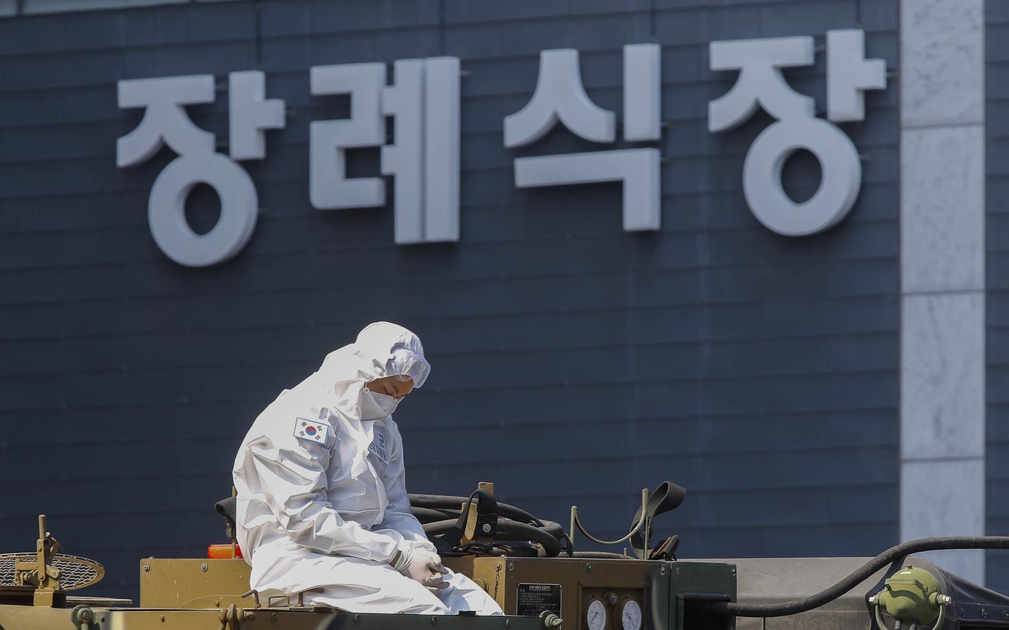 Lõuna-Korea meedik puhkehetkel.