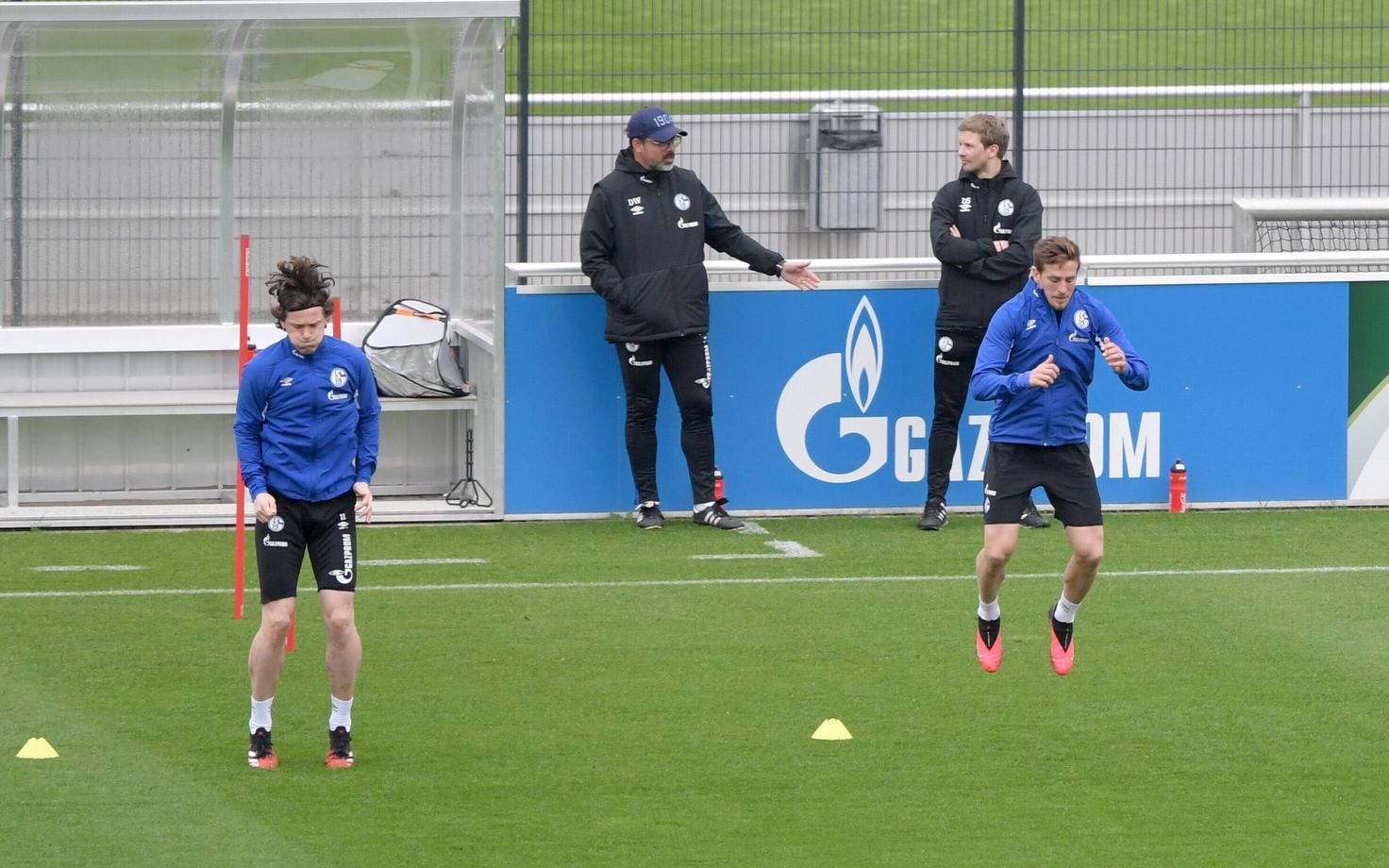 Schalke 04 mängijad treeningul