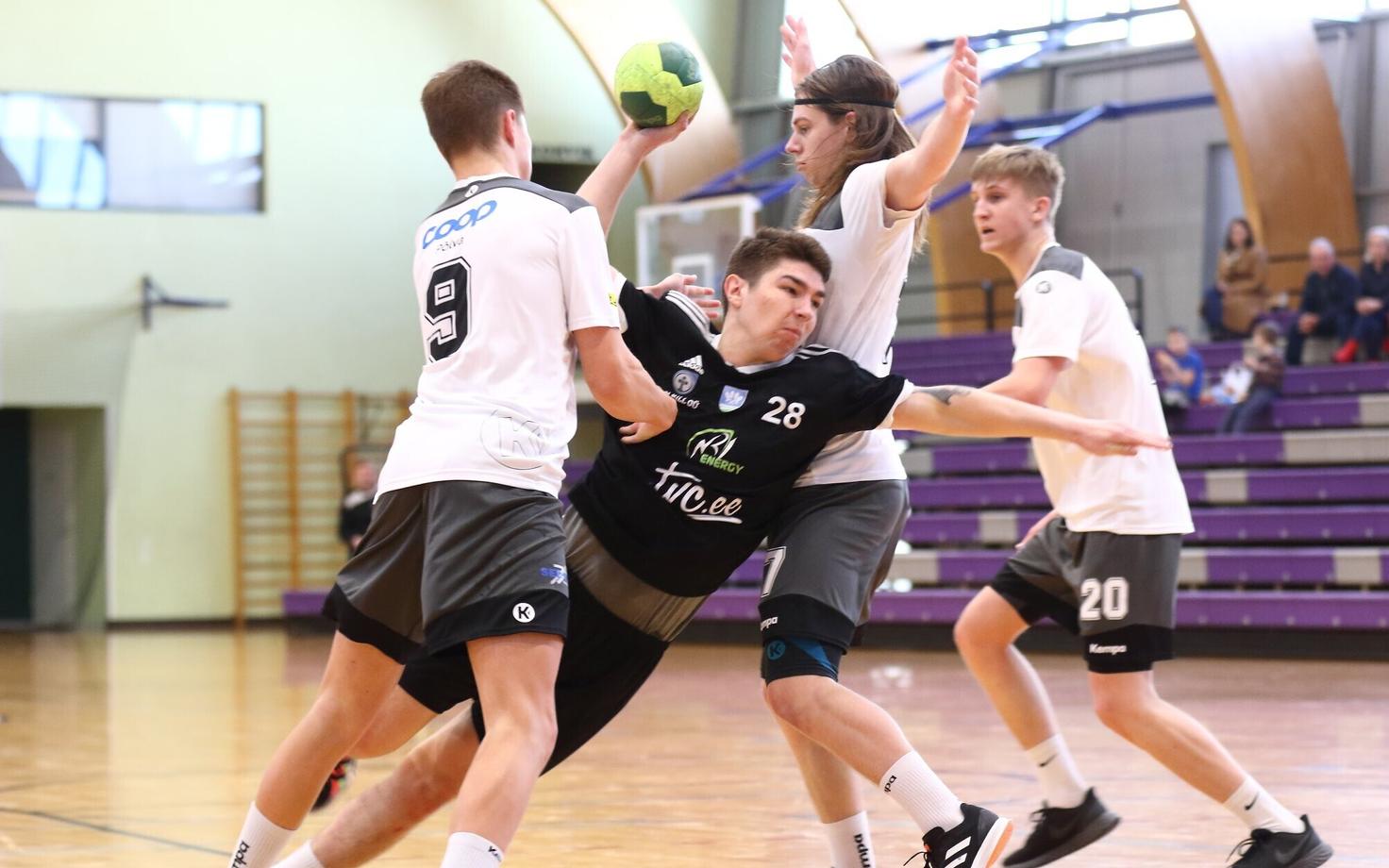 Hetk ühest viimastest kohtumistest lõppeval käsipallihooajal – noormeeste A-klassi liigamängust Põlva Spordikooli ja SK Tapa vahel.