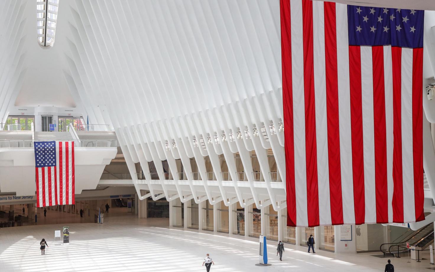 New Yorgi raudteejaam The Oculus WTC koroonapiirangute ajal.