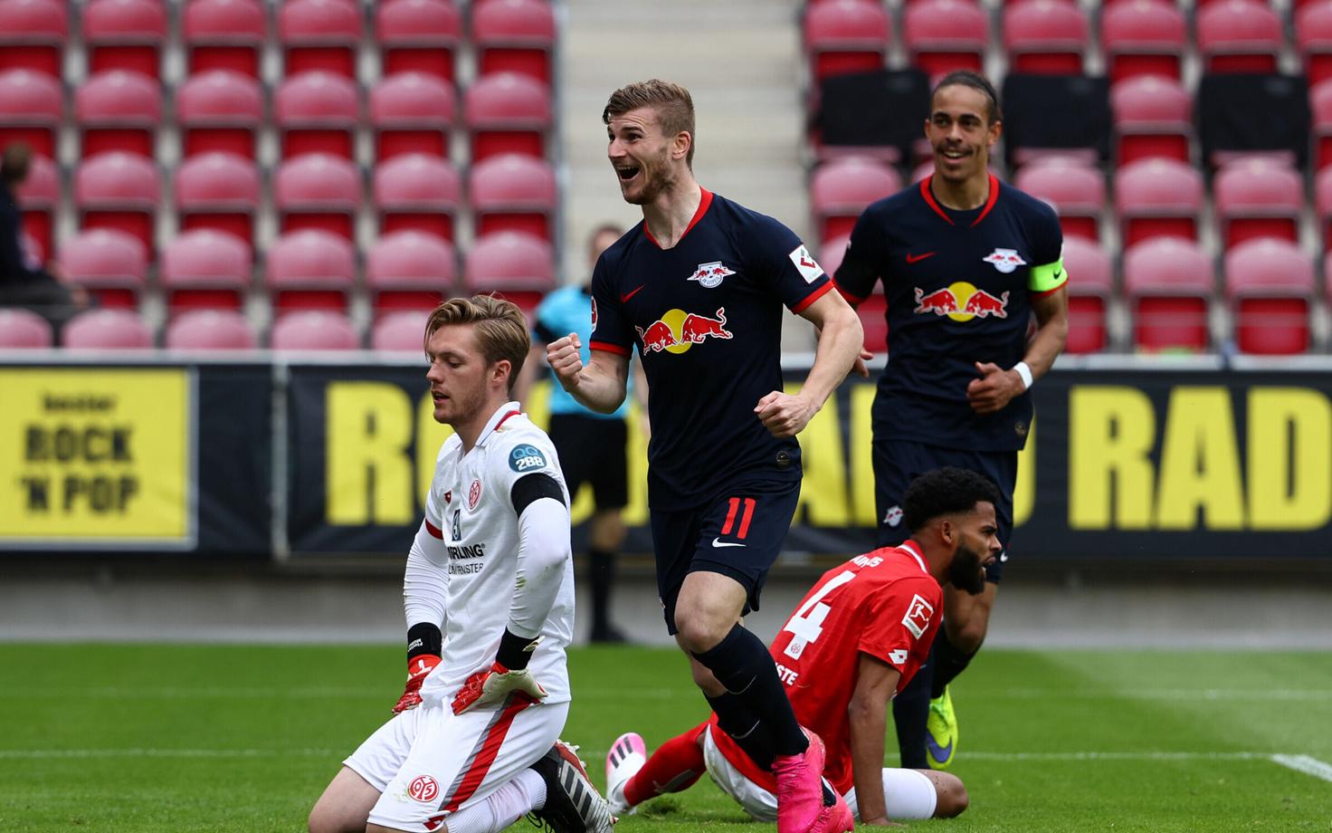Timo Werner (keskel)