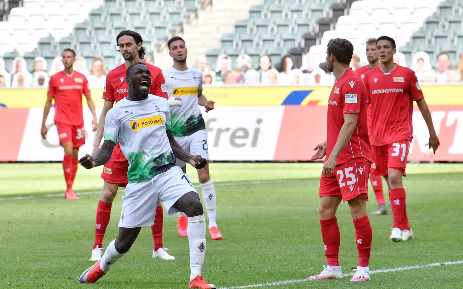 Marcus Thuram tähistamas oma väravat