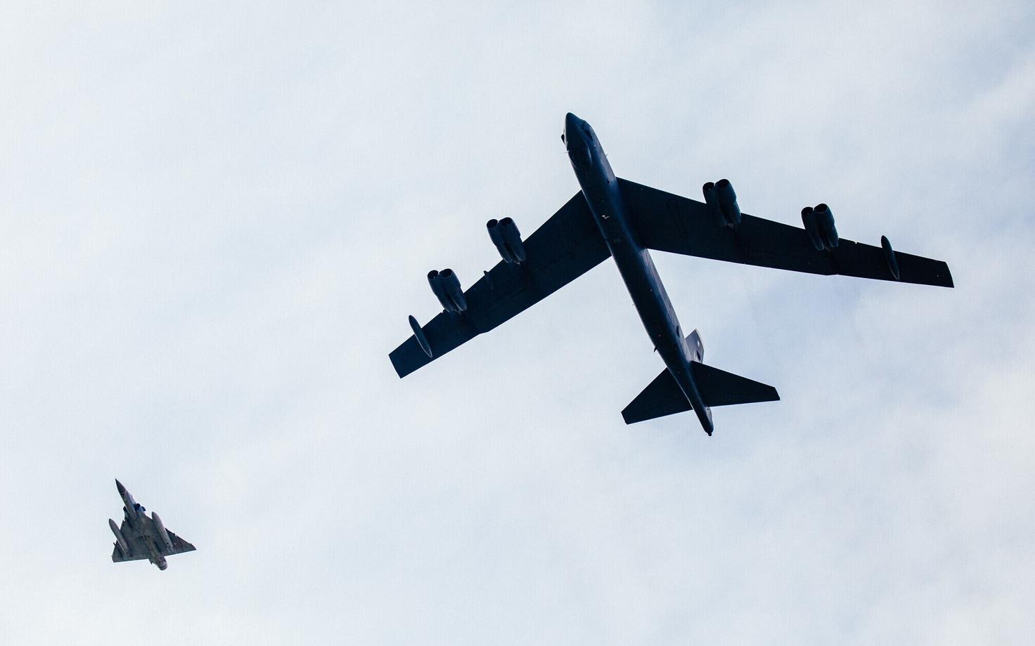 USA pommitaja B-52 lendas Eesti õhuruumis.