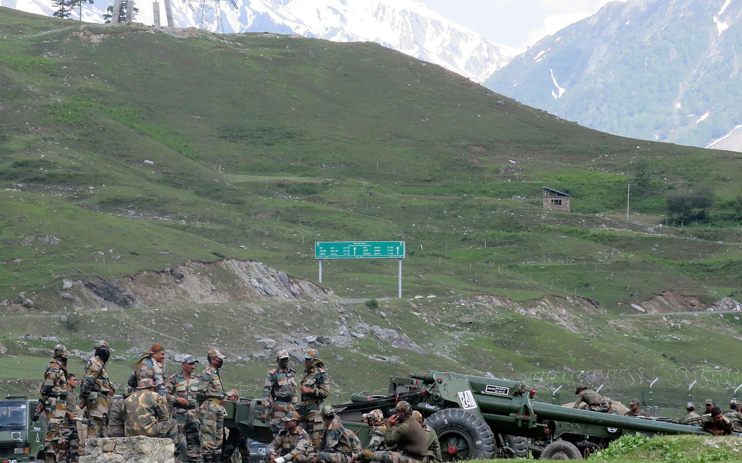 India sõdurid Ladakhi lähedal.
