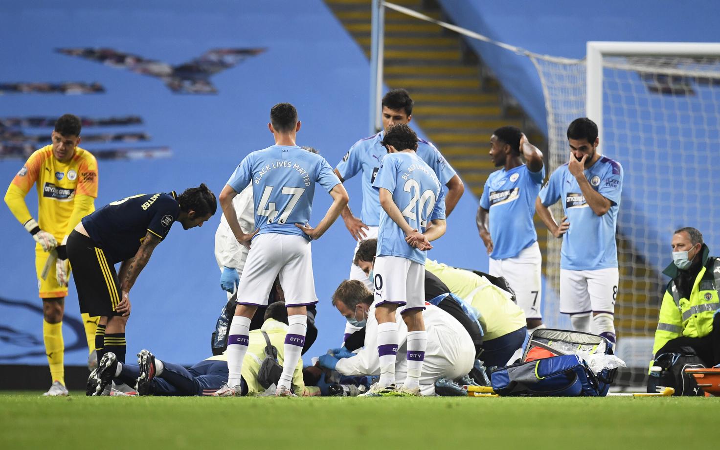 Vigastada saanud Eric Garcia ja Manchester City mängijad