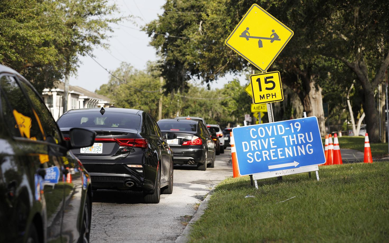 Koroonaviiruse testimise järjekord USA-s Florida osariigis.
