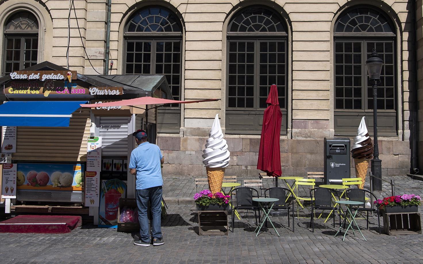 Suletud jäätisemüügi putka Stockholmis.